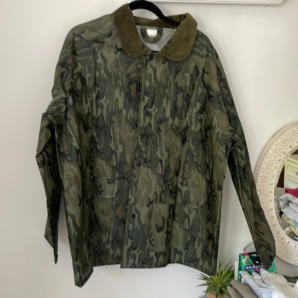 Men's small, three-piece, waterproof, rain set